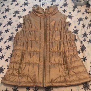 Gold sleeveless jacket great for fall season!
